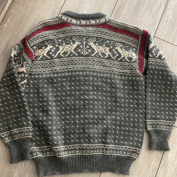 Dale of Norway sweater - Handknit wool. Sterling silver buttons. Preppy - Picture 7 of 10